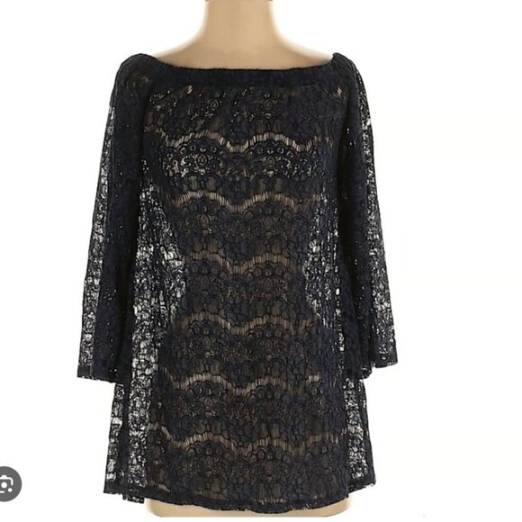 REFORMATION Misty Size Small 2-4 black lace off the shoulder top - Picture 1 of 7
